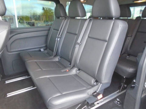 2023 Mercedes-Benz Metris Passenger