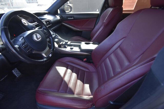 2017 Lexus IS 200t