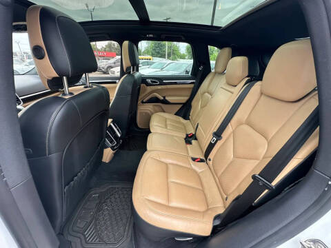 2016 Porsche Cayenne