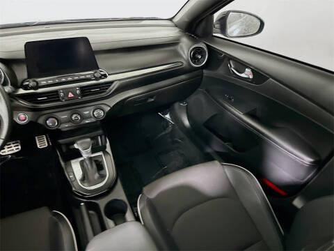 2021 Kia Forte GT Line