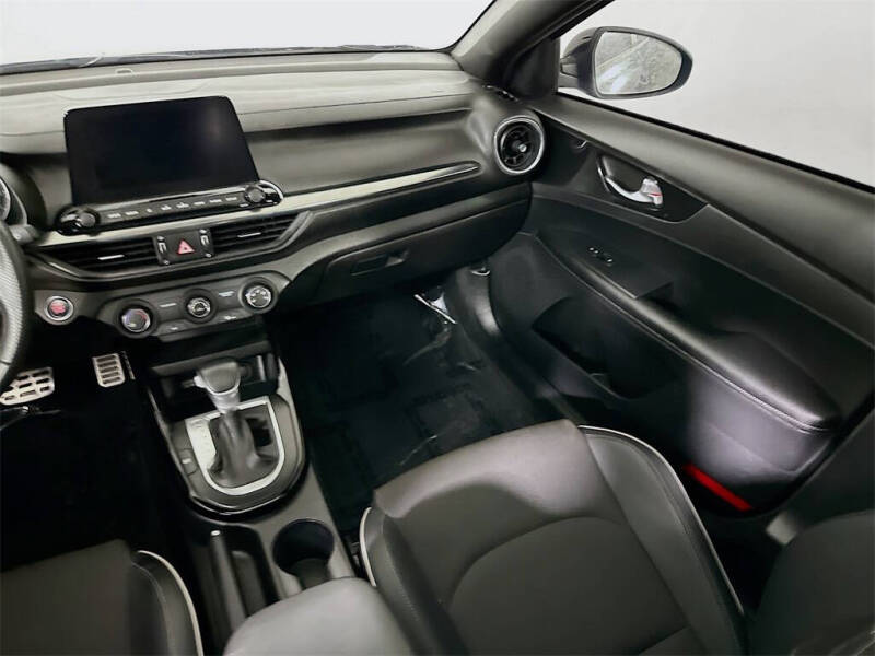 2021 Kia Forte GT Line