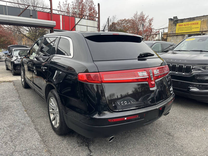 2019 Lincoln MKT Town Car Livery Fleet