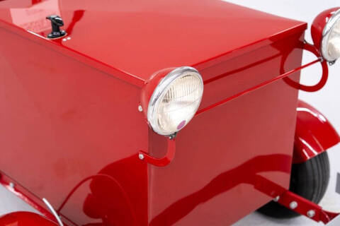 1948 Cushman Model 59 Package Car