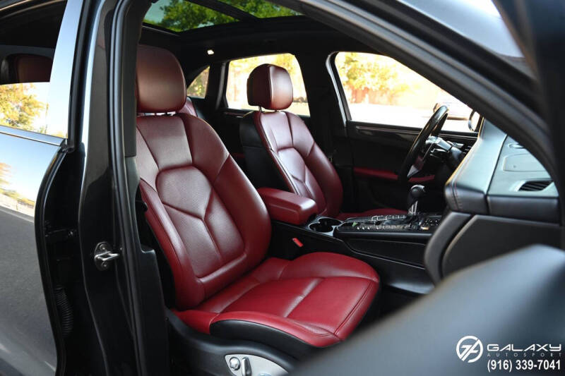 2018 Porsche Macan S