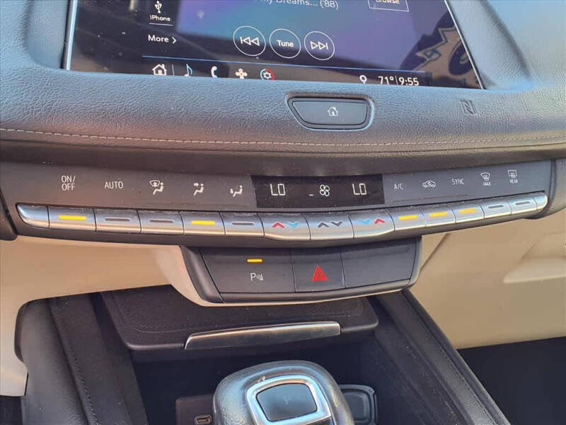 2019 Cadillac XT4 Premium Luxury