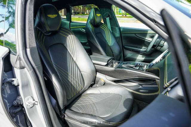 2021 Aston Martin DBX