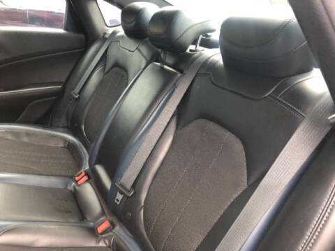 2016 Chrysler 200 S