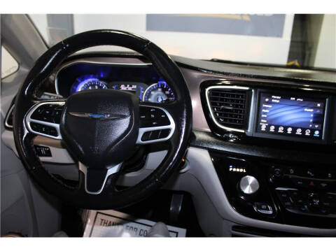 2019 Chrysler Pacifica Touring L