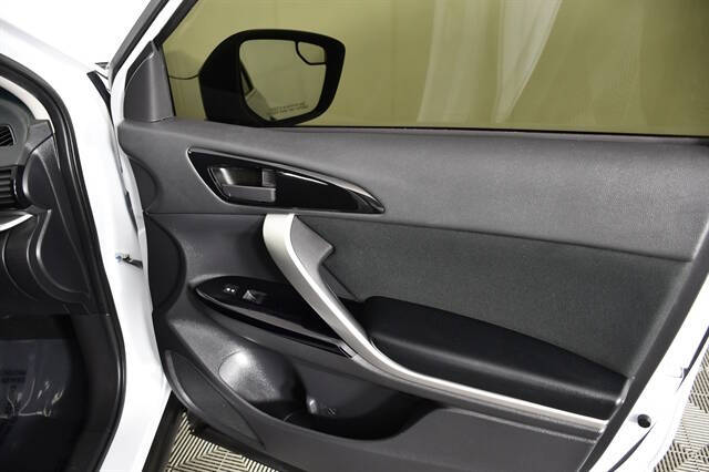 2022 Mitsubishi Eclipse Cross LE