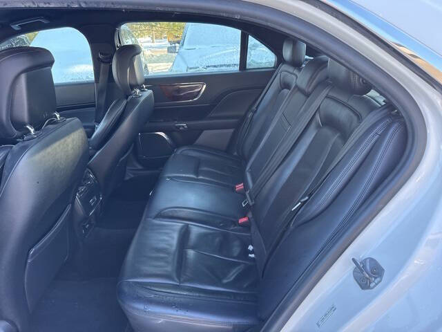 2018 Lincoln Continental Select