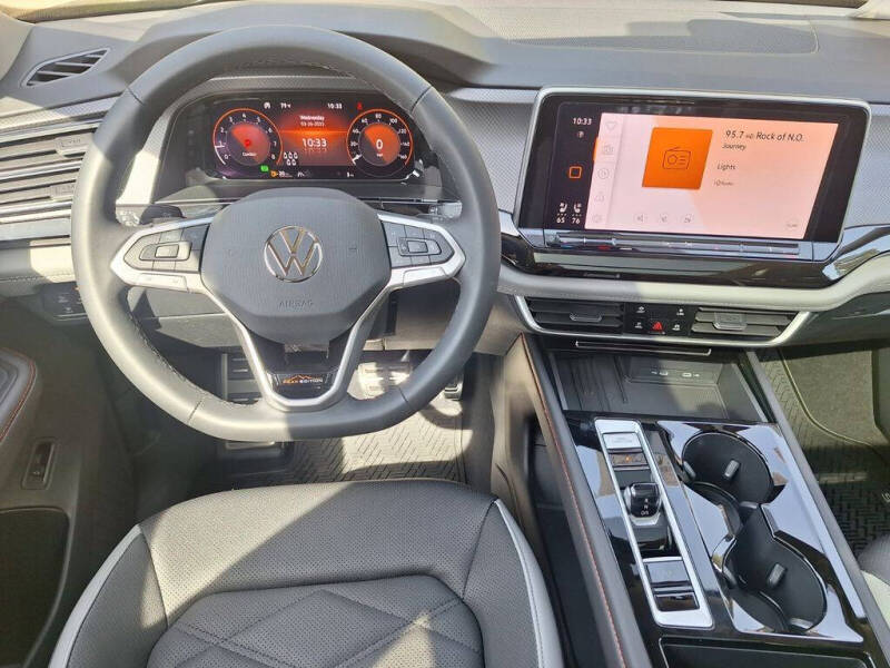 2025 Volkswagen Atlas Peak Edition 4Motion