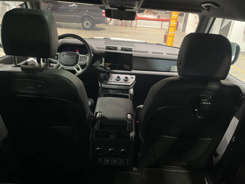 2022 Land Rover Defender 90 X-Dynamic SE