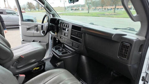 2022 Chevrolet Express 2500