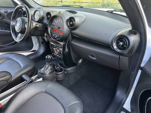 2016 MINI Countryman Cooper
