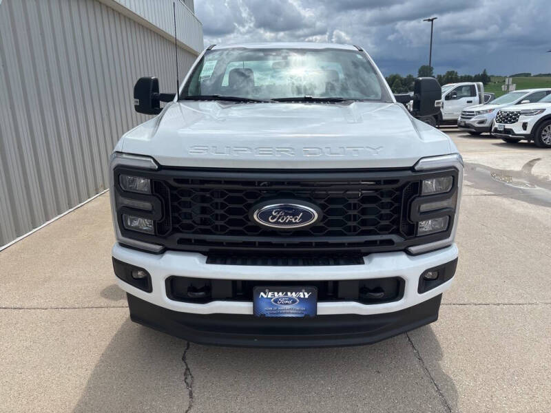 2025 Ford F-350 Super Duty XL