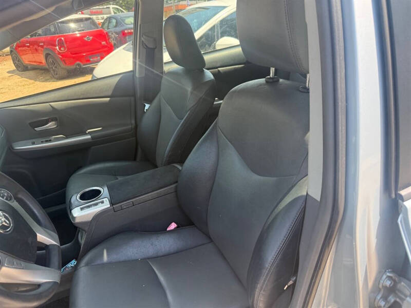 2012 Toyota Prius v Two