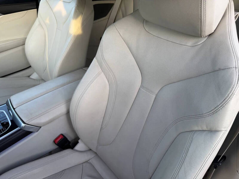 2020 BMW 8 Series 840i