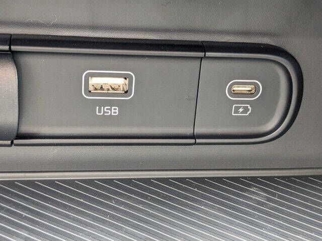 2024 Kia Sportage Hybrid LX