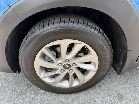 2017 Hyundai Tucson SE Plus