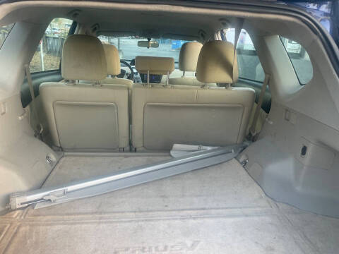 2013 Toyota Prius v Three