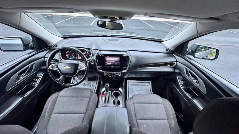 2020 Chevrolet Traverse LT Cloth