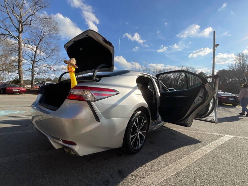 2019 Toyota Camry SE