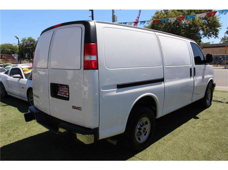 2020 GMC Savana 2500