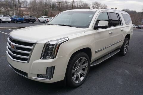 2015 Cadillac Escalade ESV for sale at Modern Motors - Thomasville INC in Thomasville NC