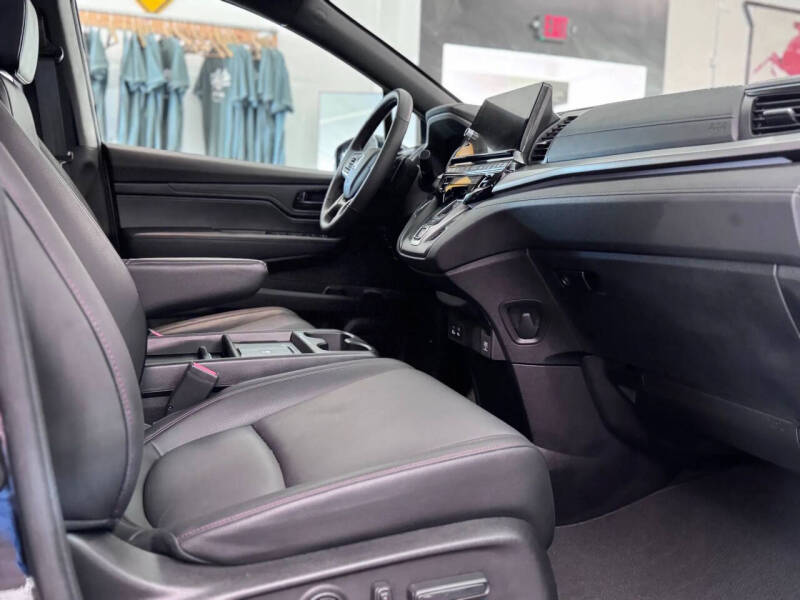 2025 Honda Odyssey Sport-L