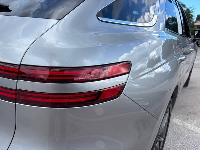 2023 Genesis Electrified GV70