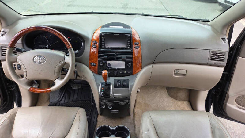 2008 Toyota Sienna XLE