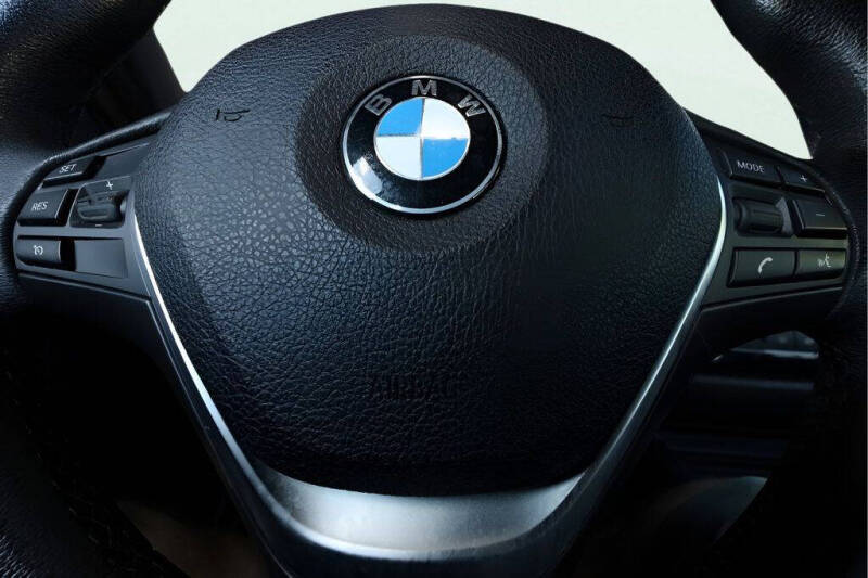 2018 BMW 3 Series 330i