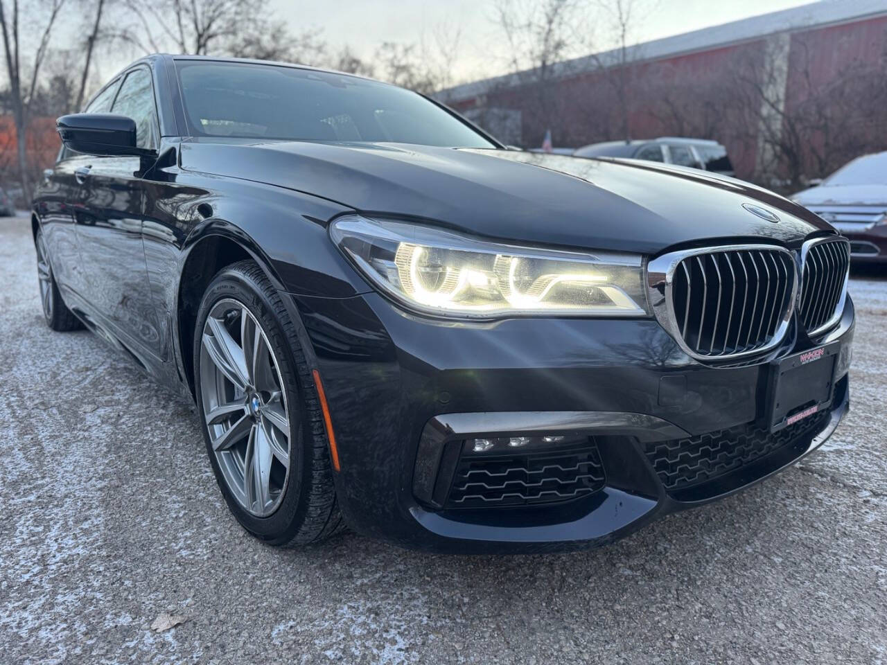 2019 BMW 7 Series for sale at Whi-Con Auto Brokers in Shakopee, MN