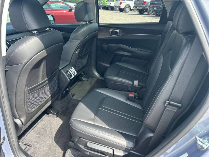 2023 Kia Sorento X-Line EX