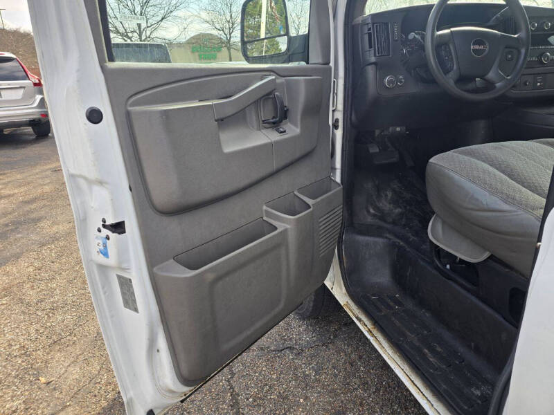 2017 GMC Savana 2500
