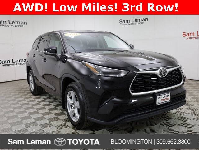 2021 Toyota Highlander for sale at Sam Leman Toyota Bloomington in Bloomington IL