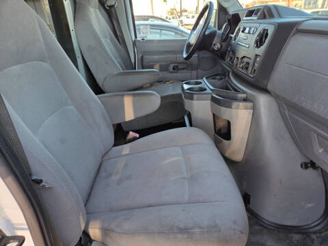 2014 Ford E-Series E-250