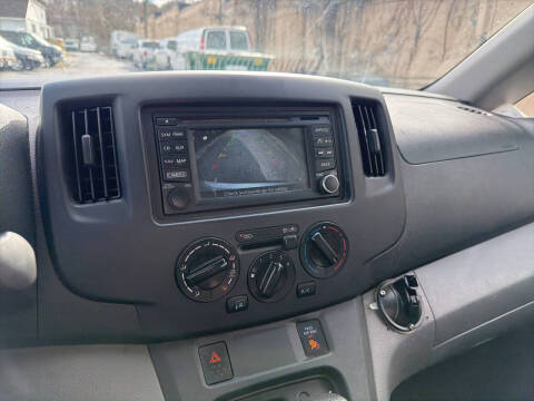 2015 Nissan NV200 SV