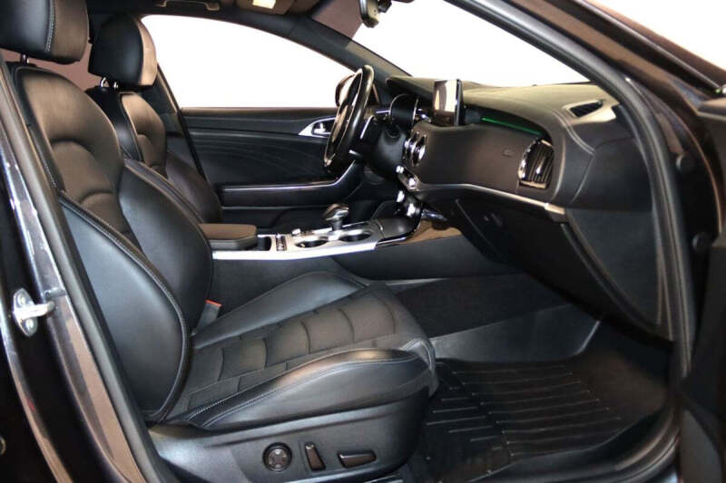 2022 Kia Stinger