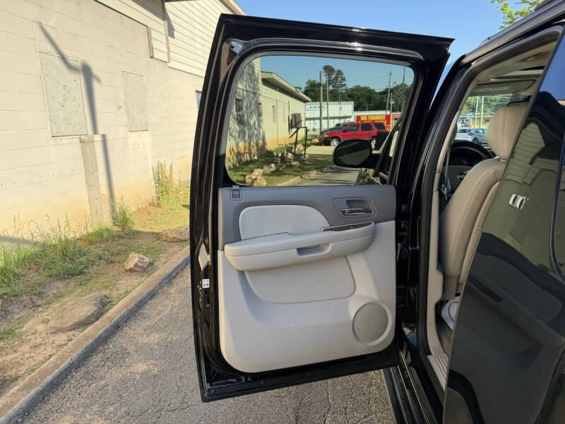 2012 Chevrolet Suburban LT
