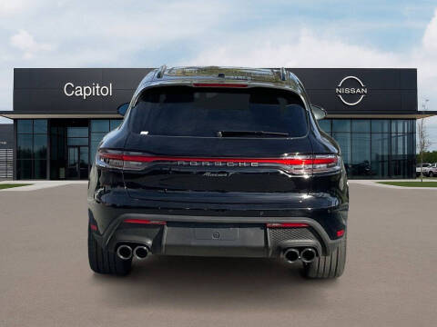 2023 Porsche Macan T