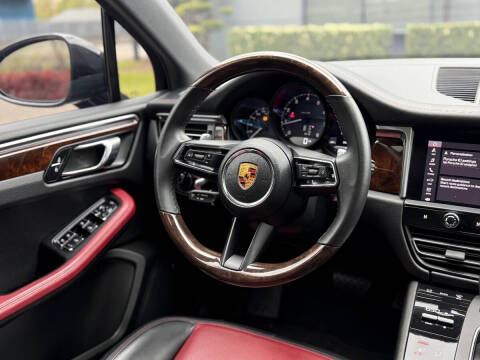 2022 Porsche Macan