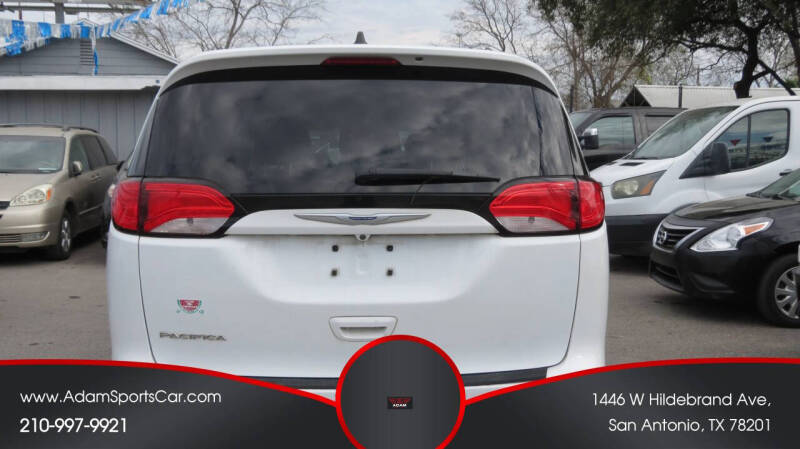 2019 Chrysler Pacifica L