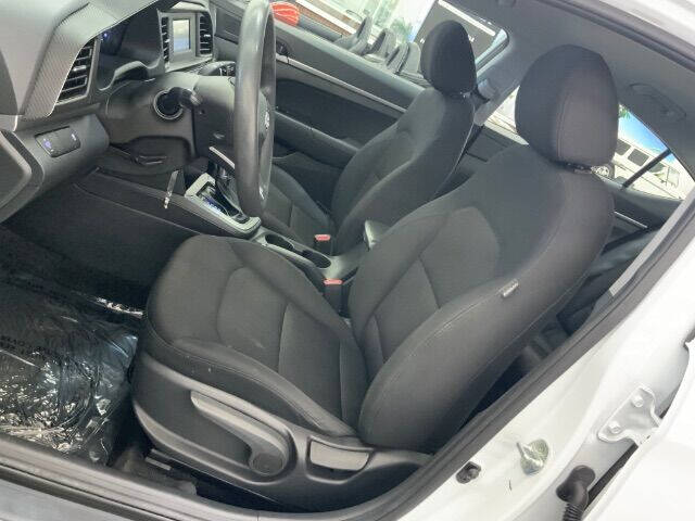 2019 Hyundai Elantra