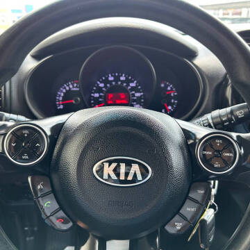 2015 Kia Soul +