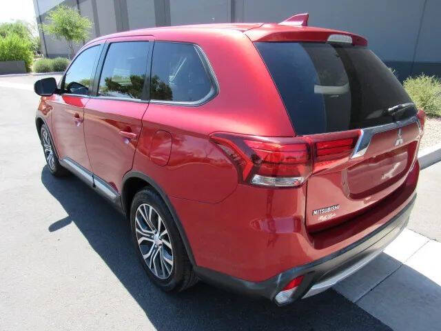 2018 Mitsubishi Outlander ES