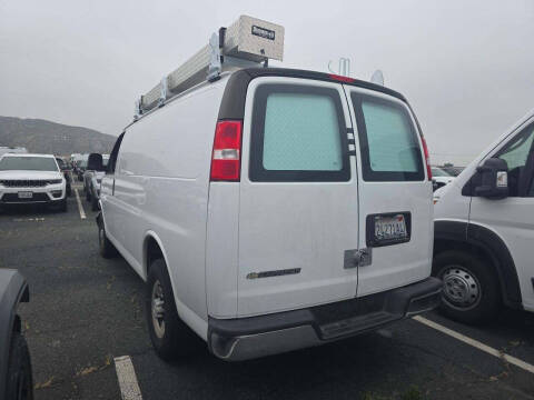 2023 Chevrolet Express 2500