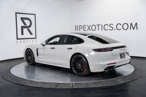 2019 Porsche Panamera GTS