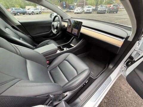 2018 Tesla Model 3 Mid Range