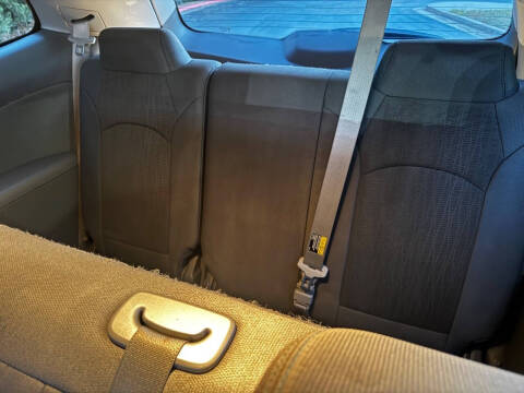 2017 Chevrolet Traverse LS